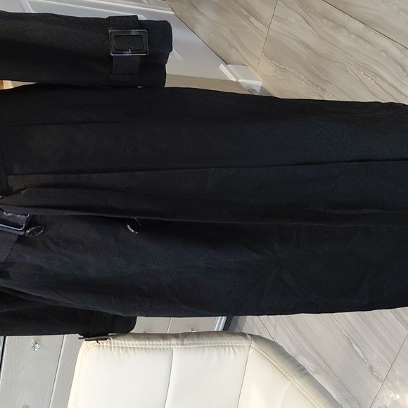Elegant Black Fall/ Summer Trench Coat - Picture 7 of 10